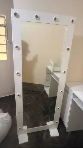 Vendo espelho camarim