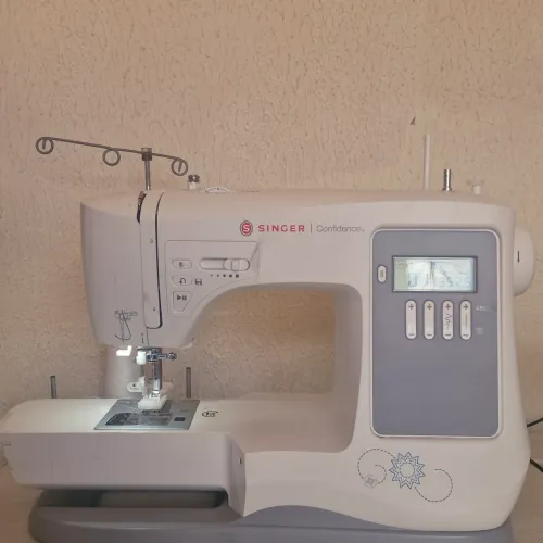 Maquina de costura singer