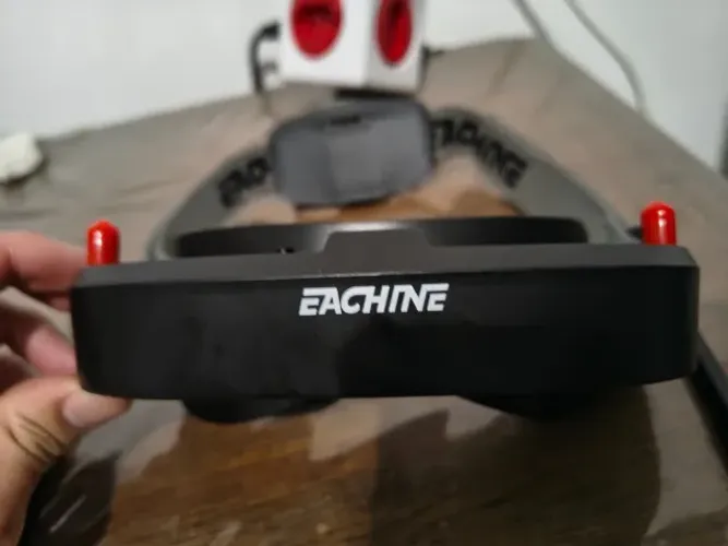 Óculos Goggles FPV Eachine EV100 5.8G 72CH c/ Cooler