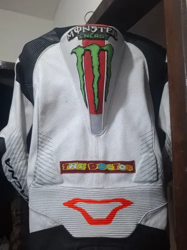 Macacão macna tronniq