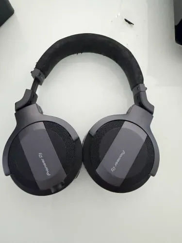 Fone Pioneer DJ HDJ-CUE1 Fones de ouvido intra-auriculares para DJ - Preto