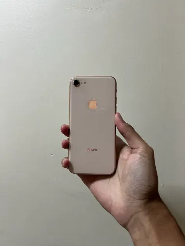 iPhone 8
