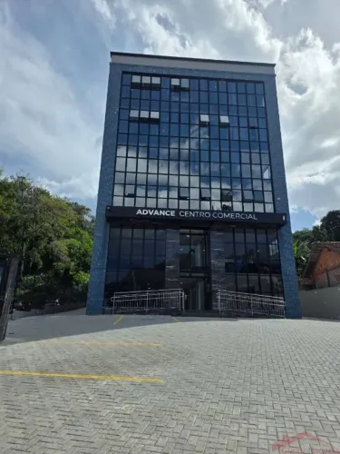 Sala para alugar, 50 m² por R$ 2.100/mês - Floresta - Joinville/SC