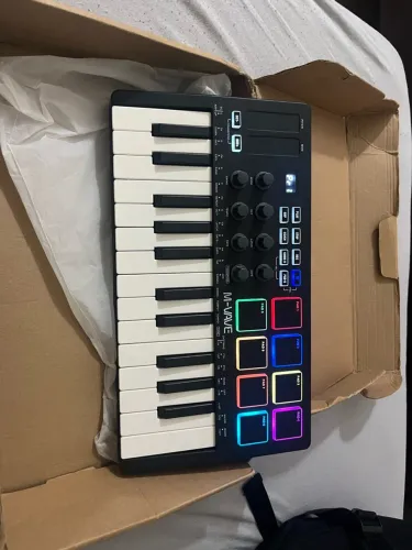 VENDO teclado controlador MIDI M-VAVE SMK-25 Novo na caixa