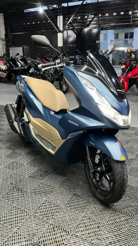 PCX DLX 160 2023