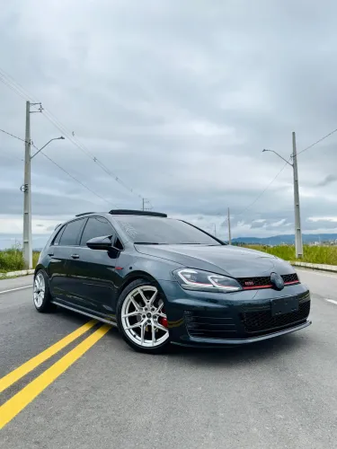 Volkswagen Golf GTI 2.0 TSI 220cv Aut. 2016