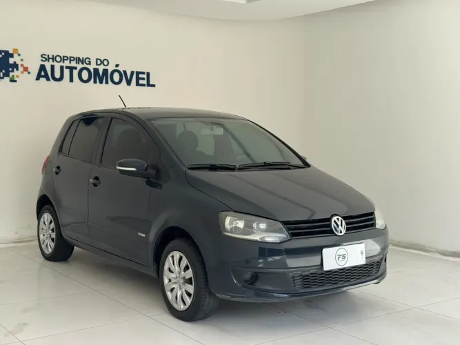 Volkswagen Fox 1.0 MI Total Flex 8V 5P 2013