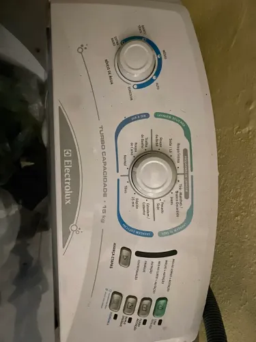 Lavadora Electrolux 15kg LT15F/127