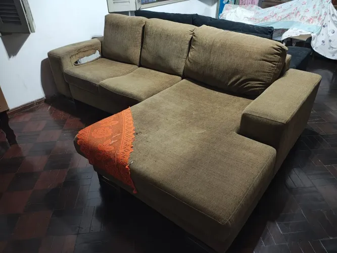 Vendo sofá com 3 lugares
