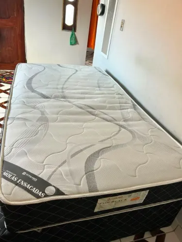 Cama de solteiro 250,00