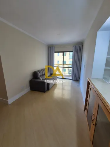 Apartamento MOBILIADO para Locação - 3 dormitórios sendo 1 suíte - 85m² - Condomínio Edifí