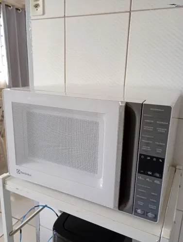 Microondas Eletrolux 36 litros