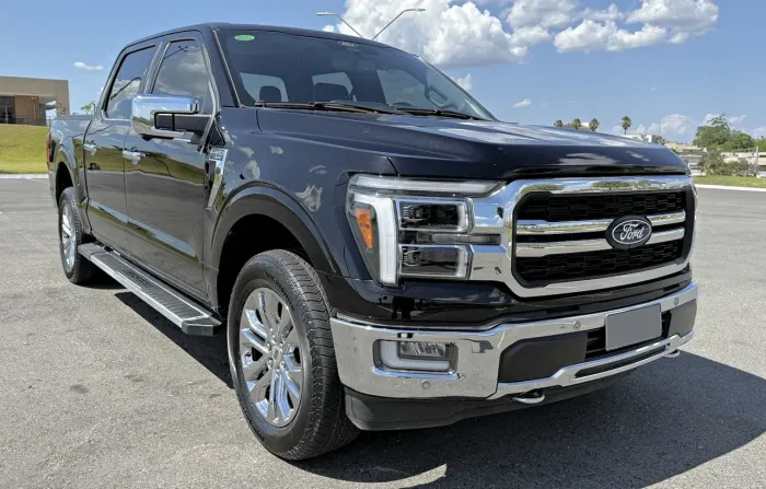 Ford F-150 Lariat 4X4 5.0 V8 2024