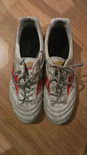 Chuteira Society - Mizuno Morelia II Pro AS