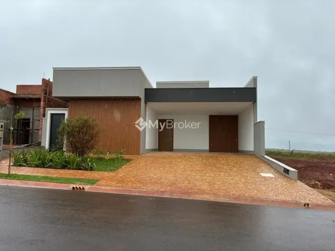 AUTHORIA TRIANON - Casa em Condominio Fechado codigo: 353237
