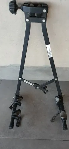 Suporte veicular pra transporte de bicicletas