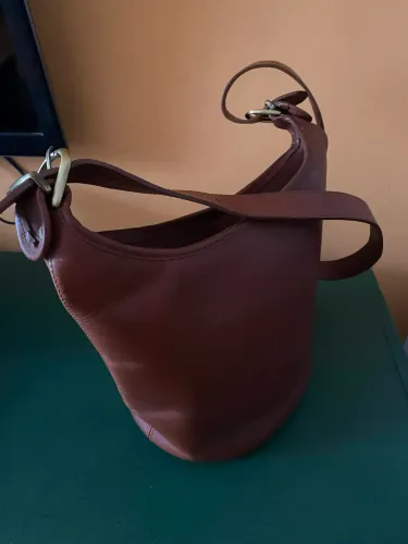 Bolsa marrom de couro