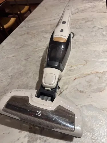 Aspirador Vertical Electrolux Sem Fio