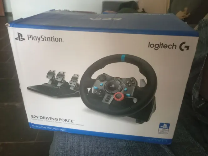 VOLANTE LOGITECH 