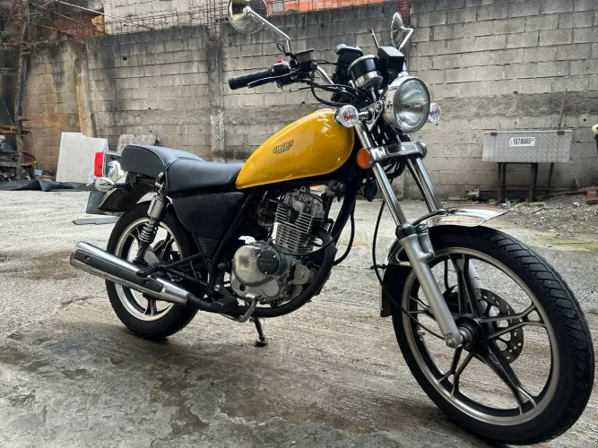 Intruder 125cc 2011