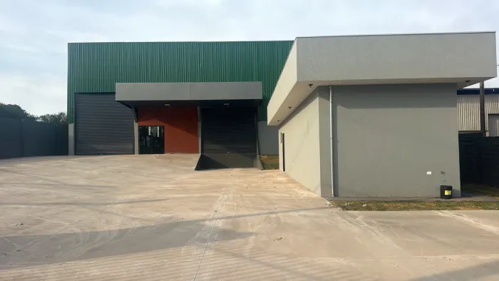 Barracão para locação 1500 metros