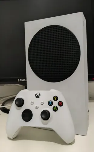 XBOX SERIES S 512GB COM CAIXA