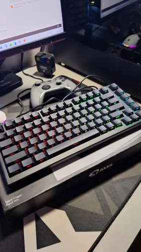 Teclado Gamer Akko Tac 75HE RGB Hall Effect Preto - Novo