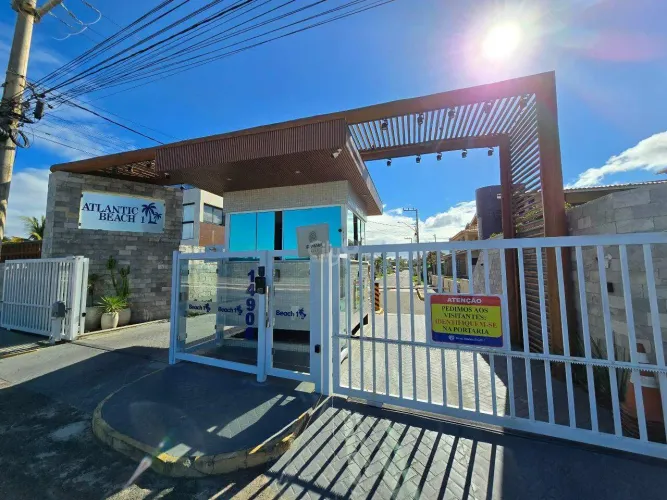Casa Mobiliada para Aluguel no Condomínio Atlantic Beach  Pé na Areia