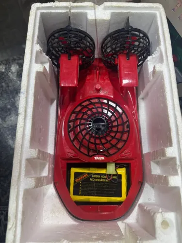 Hovercraft TAIYO Jet Typhoon Rádio Controle Vintage - Novo/Sem Uso