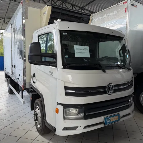 Volkswagen 11.180 2022 Extra Baú Frio 5,50m