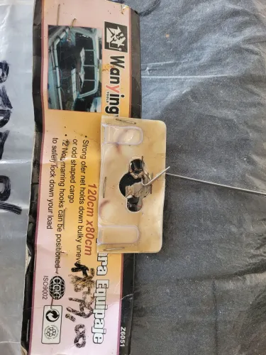 Rede para segurar e proteger bagagens