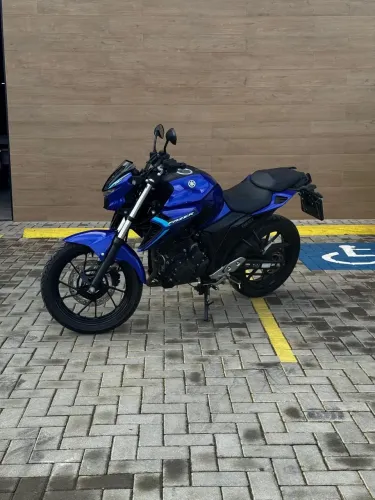 Yamaha FZ25 250 FAZER CONNECTED