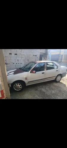 Renault Clio Sedan