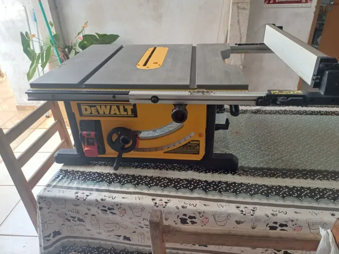  Serra de Mesa Dewalt DWE7492-B2 (220V)