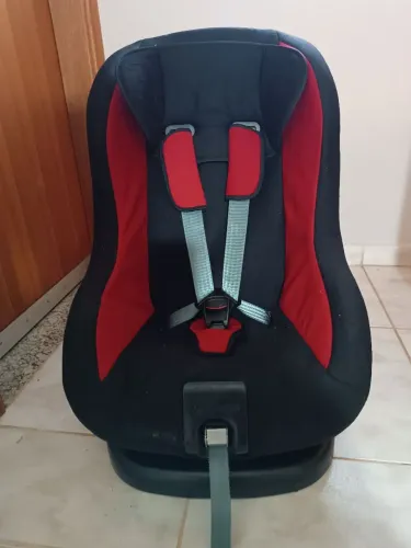 Cadeirinha infantil Voyage semi nova higienizada