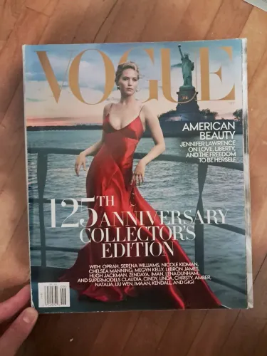 Revista vogue jennifer lawrence importada usa