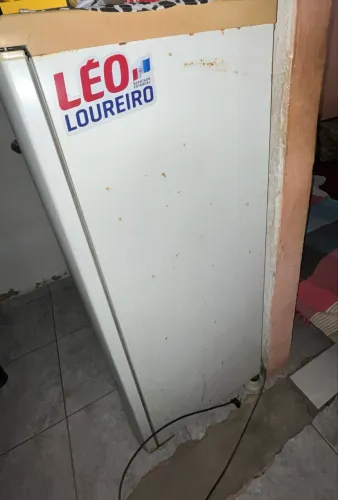 Geladeira Gelando 100% - Ótimo Estado