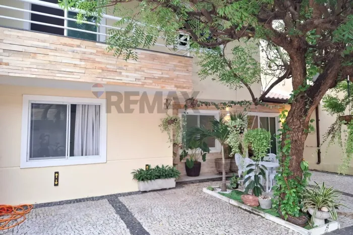 Casa Duplex à Venda no Condomínio Sunville | 146 m² | 4 Quartos | 3 Suítes | Lagoa Redonda