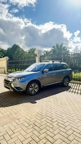 Mitsubishi Outlander HPE-S 3.0 V6 4X4 5P Aut. 2021