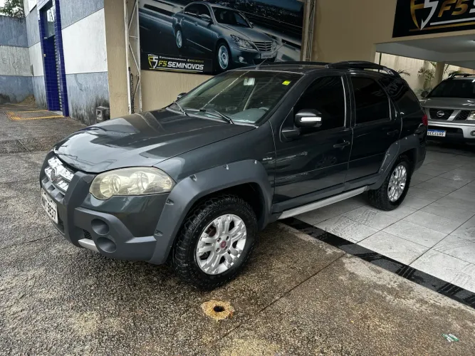 Fiat Palio Week.adv.lock.dualogic 1.8 Flex 2010