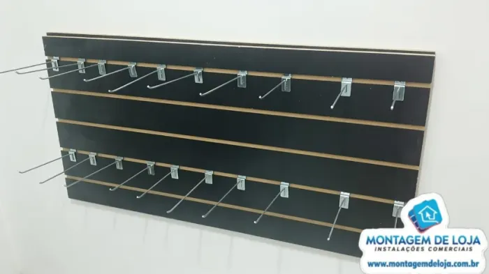 painel canaletado mdf 90xcm x60alt com 20ganchos zincado