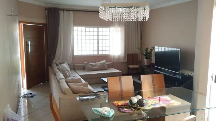 Casa à venda e para alugar em Londrina, Jardim Tarumã, com 3 quartos, com 156 m²