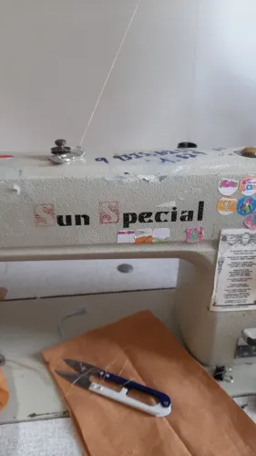 Máquina reta industrial R$ 1.200,00