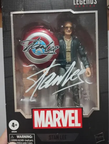 Stan Lee Marvel legends com todos os acessórios