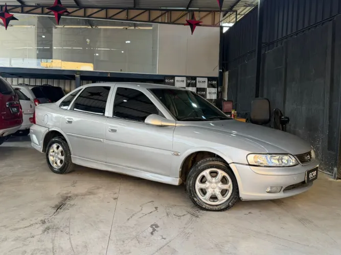 Chevrolet Vectra GL 2.2 / 2.0 MPFI 2001
