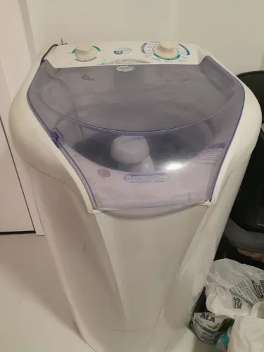 Lava Roupas Electrolux Turbo Compacta 7,0 kg, modelo LTC07