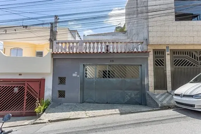 Sobrado para venda em Canhema com 6 quartos, 122m²