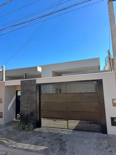 Casa na 407 Sul. 850 mil.