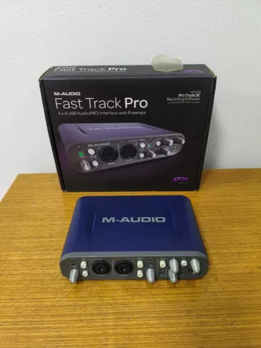 Interface de Audio M-Audio Fast Track PRO