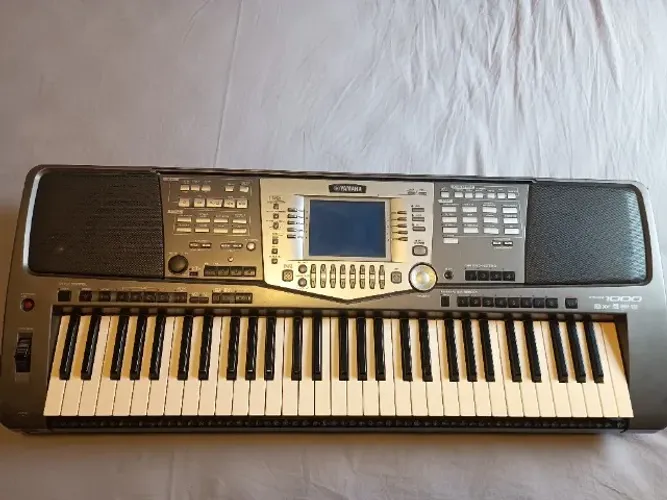 Teclado Yamaha psr 1000